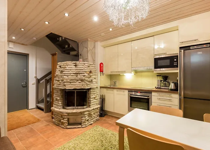 Pikkukarhu 6 Visit 公寓